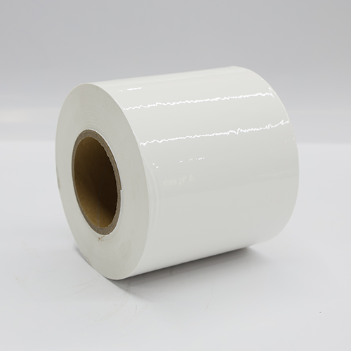 PE vs. PET: Velge riktig etikettmateriale for produktemballasjen din